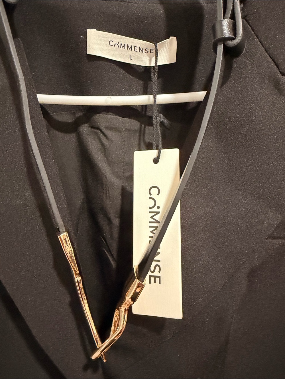 Commense- Sleeveless Black Tailored Vest with Gold Belt - Picture 4 of 5